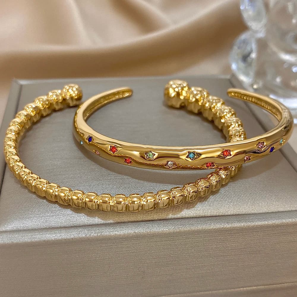 Braccialetti aperti in acciaio inossidabile con perline di zirconi colorati intarsiati a stella Braccialetti di lusso regalo di gioielli da polso placcati in oro