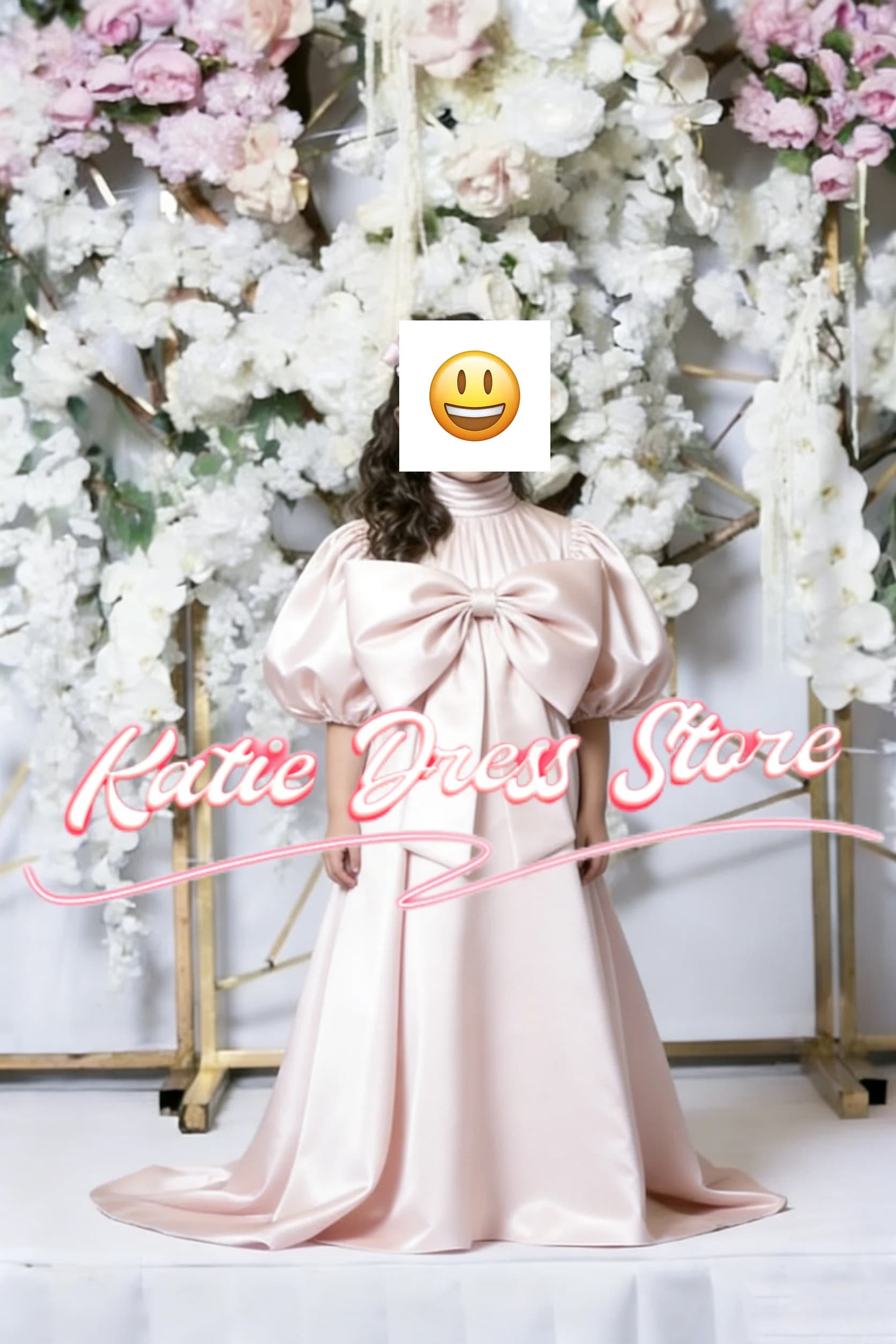 Abito da ragazza di fiore da damigella d'onore in raso rosa per abiti da ballo da prima comunione per feste di compleanno per bambini con collo alto in pizzo da sposa personalizzati