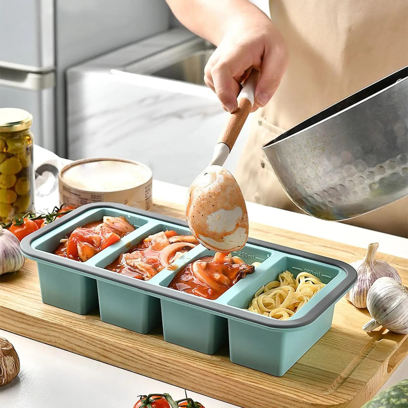Stampo in silicone per congelatore con coperchio, contenitore per alimenti, stampo per cubetti di ghiaccio, contenitori per conservazione di zuppe, brodo e preparazione dei pasti