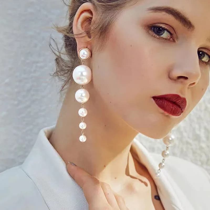 Orecchini semplici con frange di perle, orecchini versatili con frange di perle alla moda, orecchini.