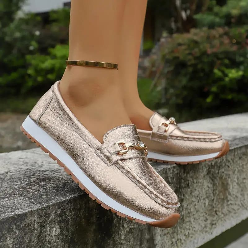 Moccassini with thick background in golden leather fashion woman 2026 shoes moccasins signed with metal decoration spring summer shoes Casual strong sizes