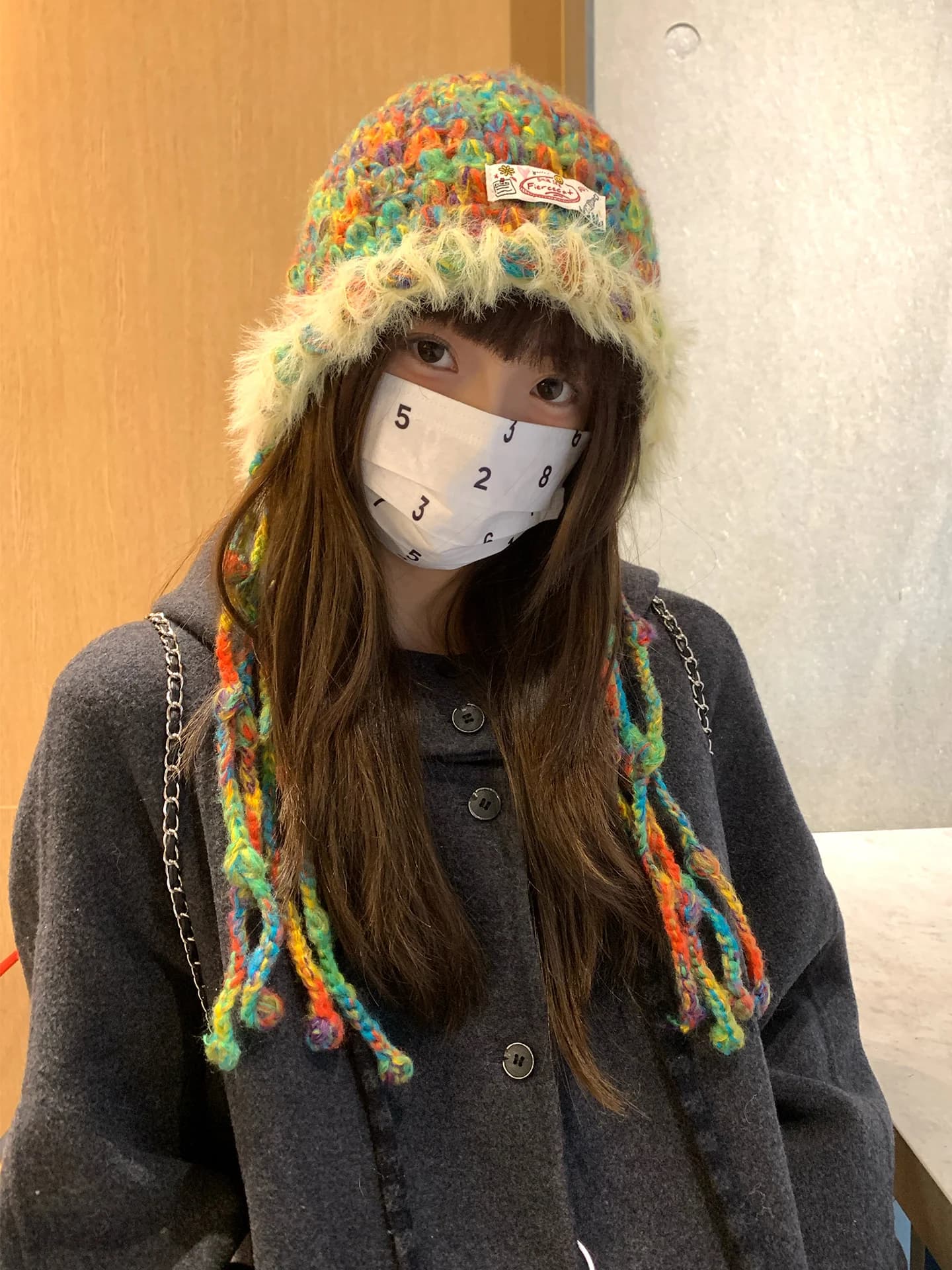 Paraorecchie carini a contrasto colorato per donna Cappello lavorato a maglia caldo e versatile per l'inverno Cappello Bao Feng dimagrante e discreto