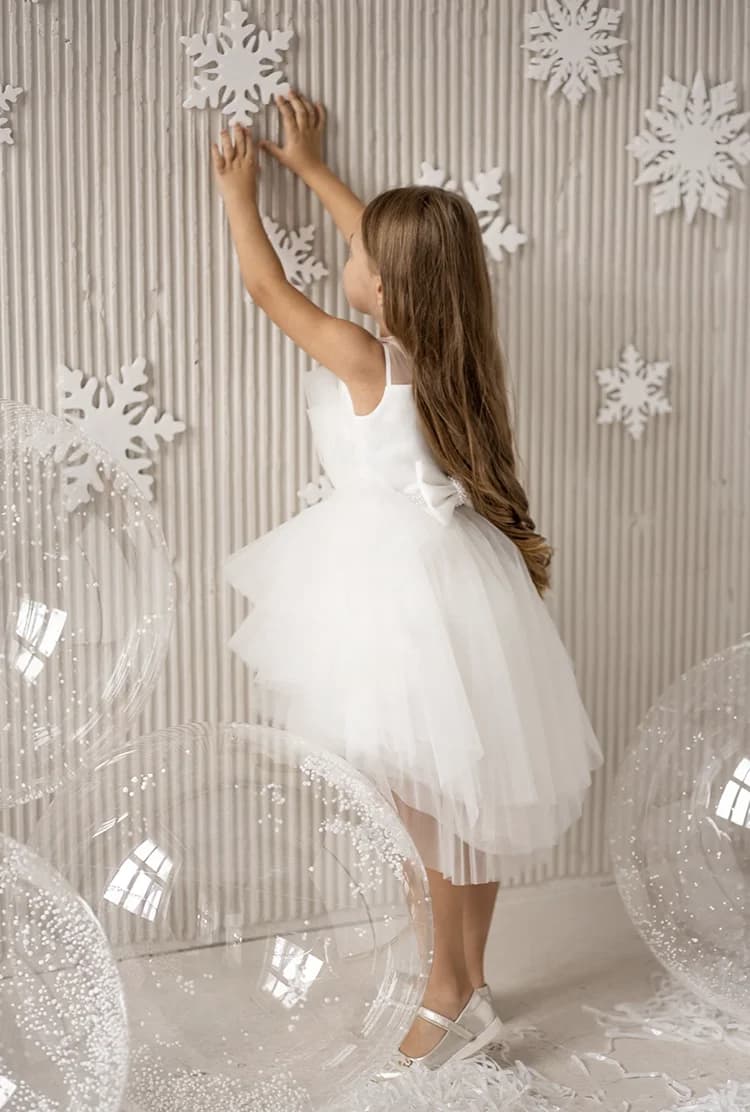 Abito da ragazza di fiore personalizzato per matrimonio Tulle bianco senza maniche Perline Perle con fiocco Abito da festa di compleanno per prima comunione per ragazza