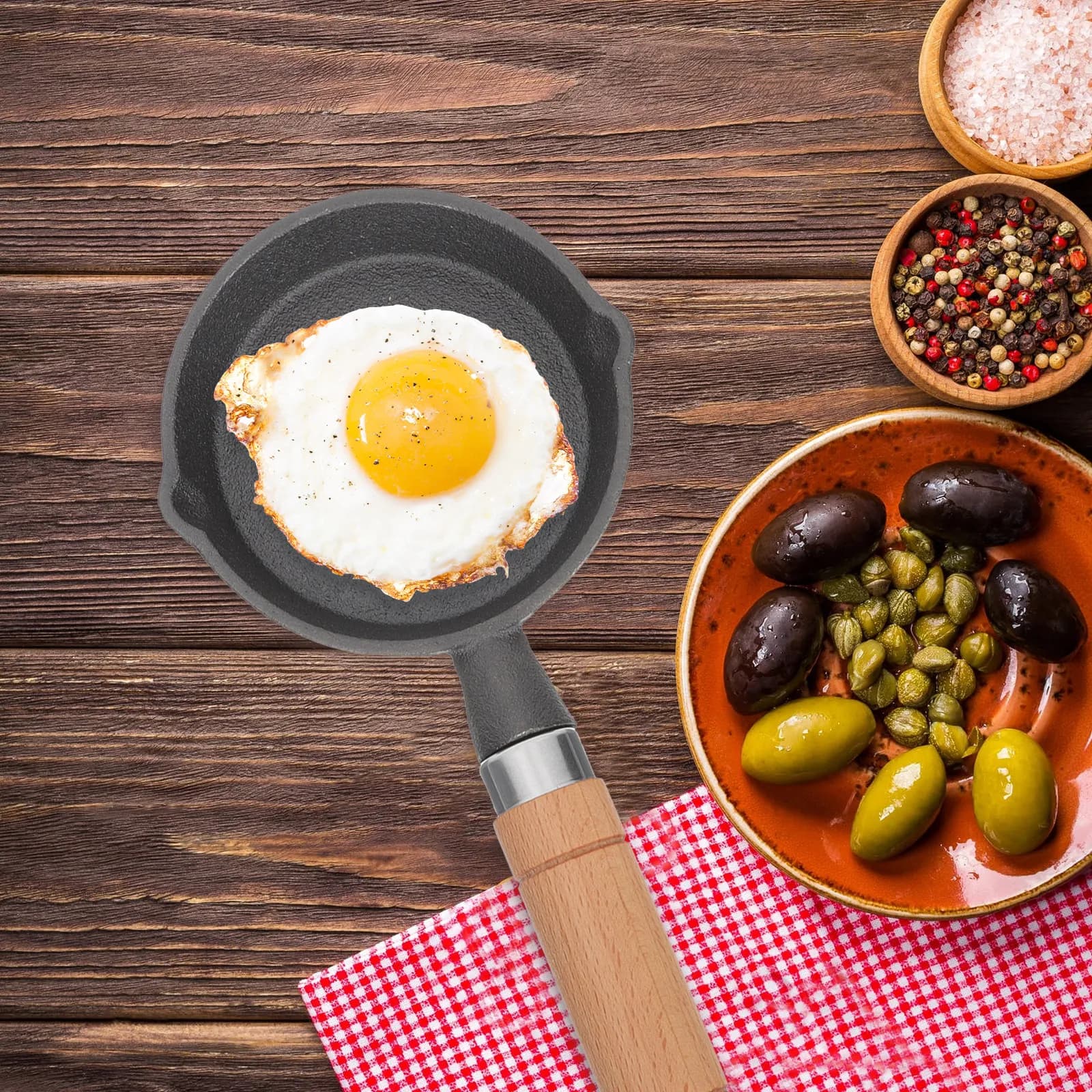 Mini Non-Stick Iron Frying Pan Household Use Portable Cooking Pan Ergonomic Handle Perfect for Omelets Steaks Pancakes Breakfast
