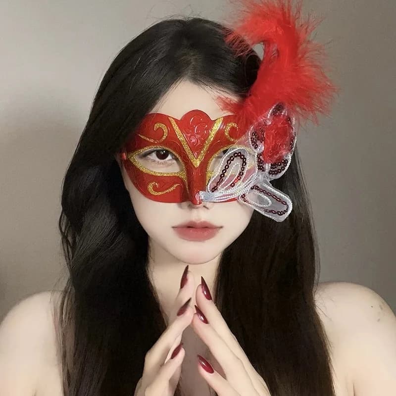Maschera Misteriosa Leggera per Mardi Gras, Maschera a Mezza Faccia con Piume, Versatile per Feste in Costume e Balli in Maschera per Donne