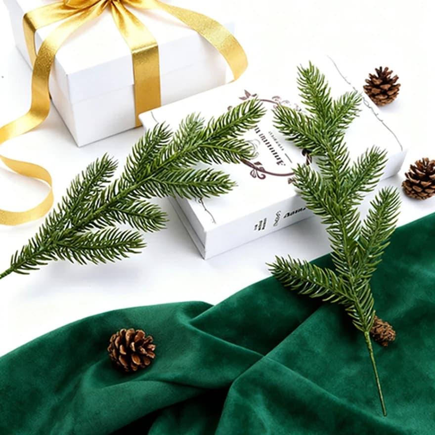 10/20pcs Artificial Plants Pine Christmas Tree House Living Room Arrangement Handicraft Garlands Garden Decoration Outside Wedding Accessories