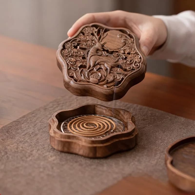 Black Walnut Wood Incense Burner New Chinese Style Carved Censer Suitable for Agarwood Stick Incense Aromatherapy