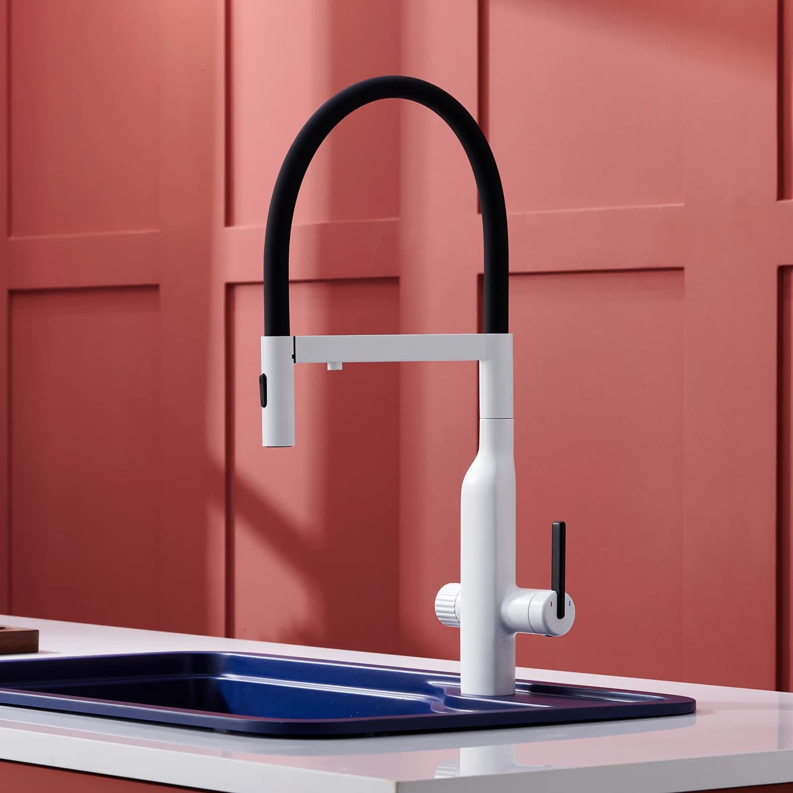 Rubinetto da cucina estraibile in ottone, finitura oro rosa spazzolato, miscelatore a 3 vie con rotazione, leva singola, acqua calda e fredda