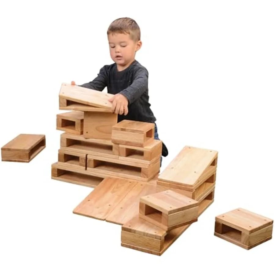 Area giochi per bambini: design cavo extra-large in legno massello color legno naturale per una facile manipolazione e impilamento