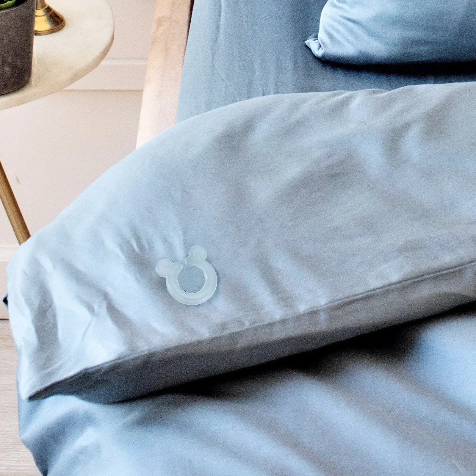 Set of 4 Clips Sheet Fissers, Adjustable and Anti-slip, for mattresses, tablecloths and covers