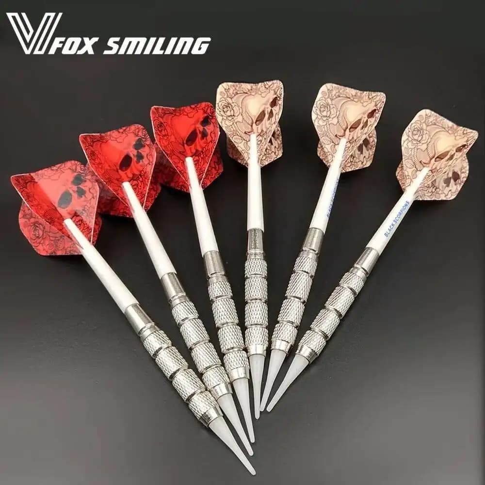 Fox Smiling 6 pezzi Freccette elettroniche professionali con punta morbida Freccette da 18 g con albero in lega di nylon con piuma Dardos con motivo teschio bianco