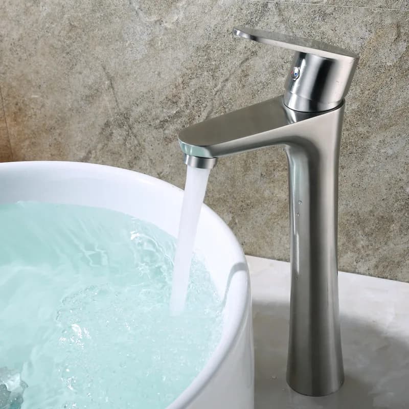 Rubinetto per lavabo Oro Nero Spazzolato Bagno Lavabo Rubinetto per lavabo Miscelatore acqua calda fredda Rubinetto per WC monoforo Lavotory Rubinetto a cascata