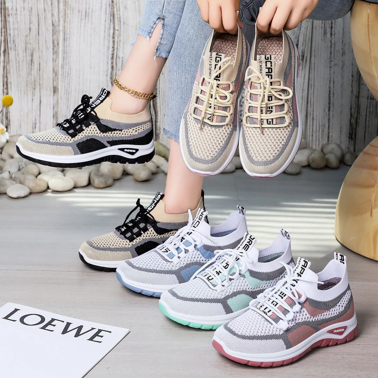 Women's Breathable Mesh Running Shoes Large Size Sports Shoes Comfortable for casual walks with laces