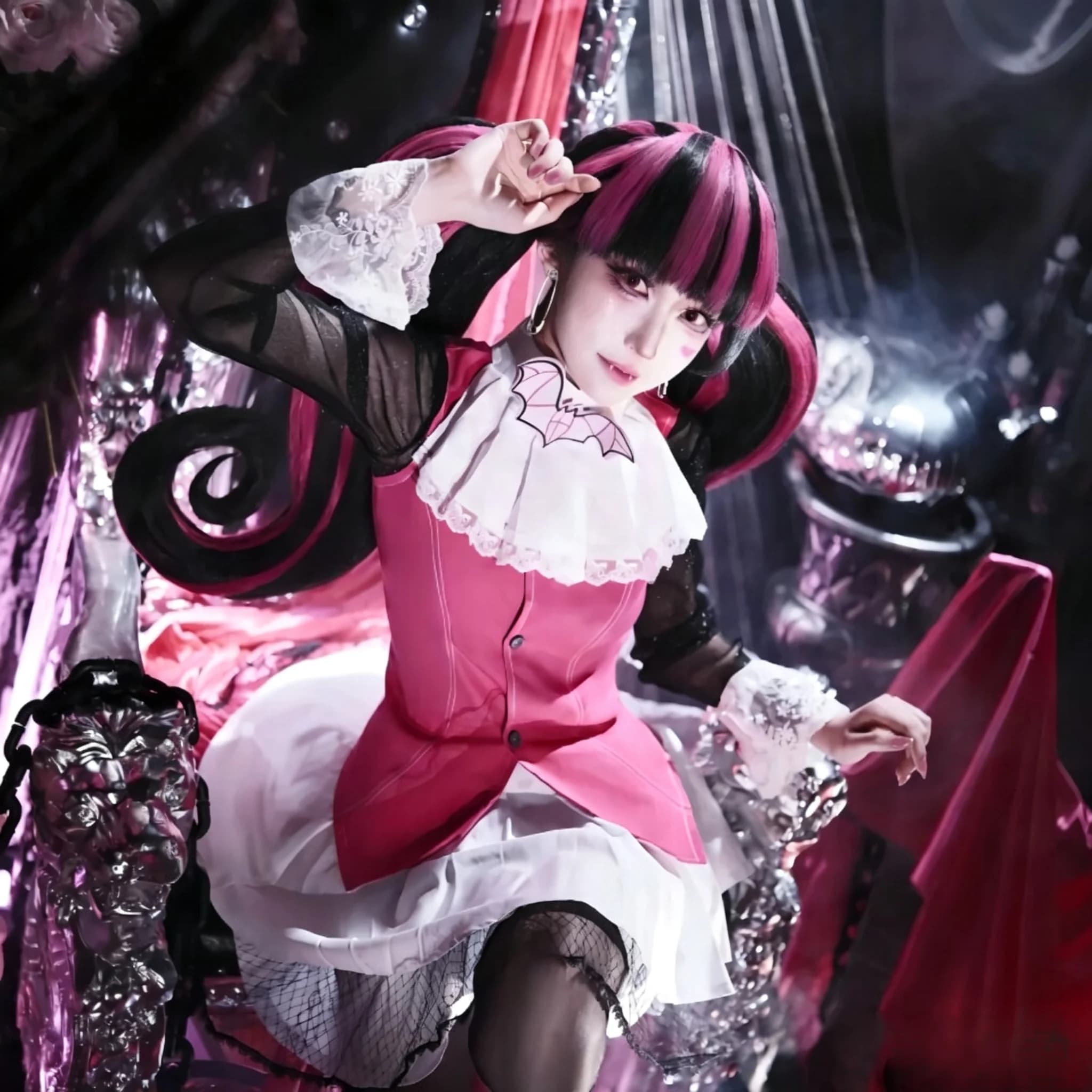 Draculaura Monster High Cosplay Set - Pink Dress + Gold Gloves + Bat Collar - Girls & Women Halloween Costume