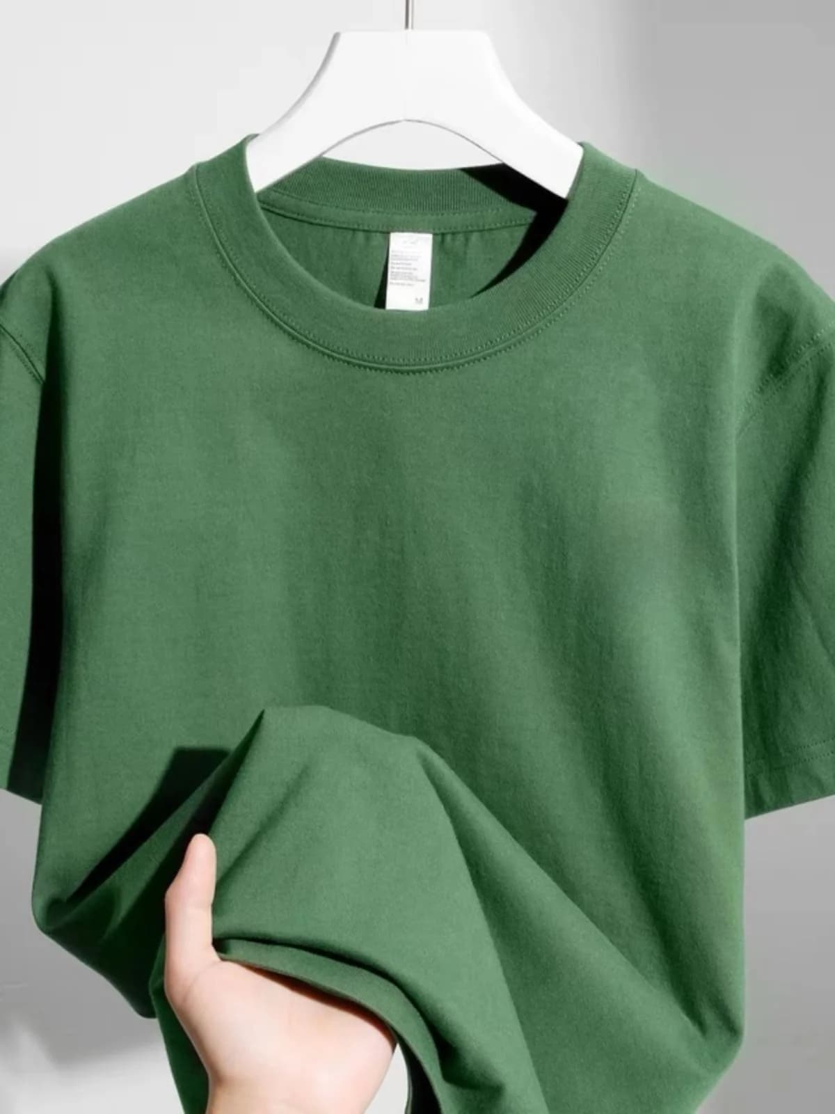 T-shirt Unisex in Puro Cotone a Maniche Corte, Protezione Solare UPF 30+, Girocollo, Lunghezza Regolare, Ideale per l'Estate