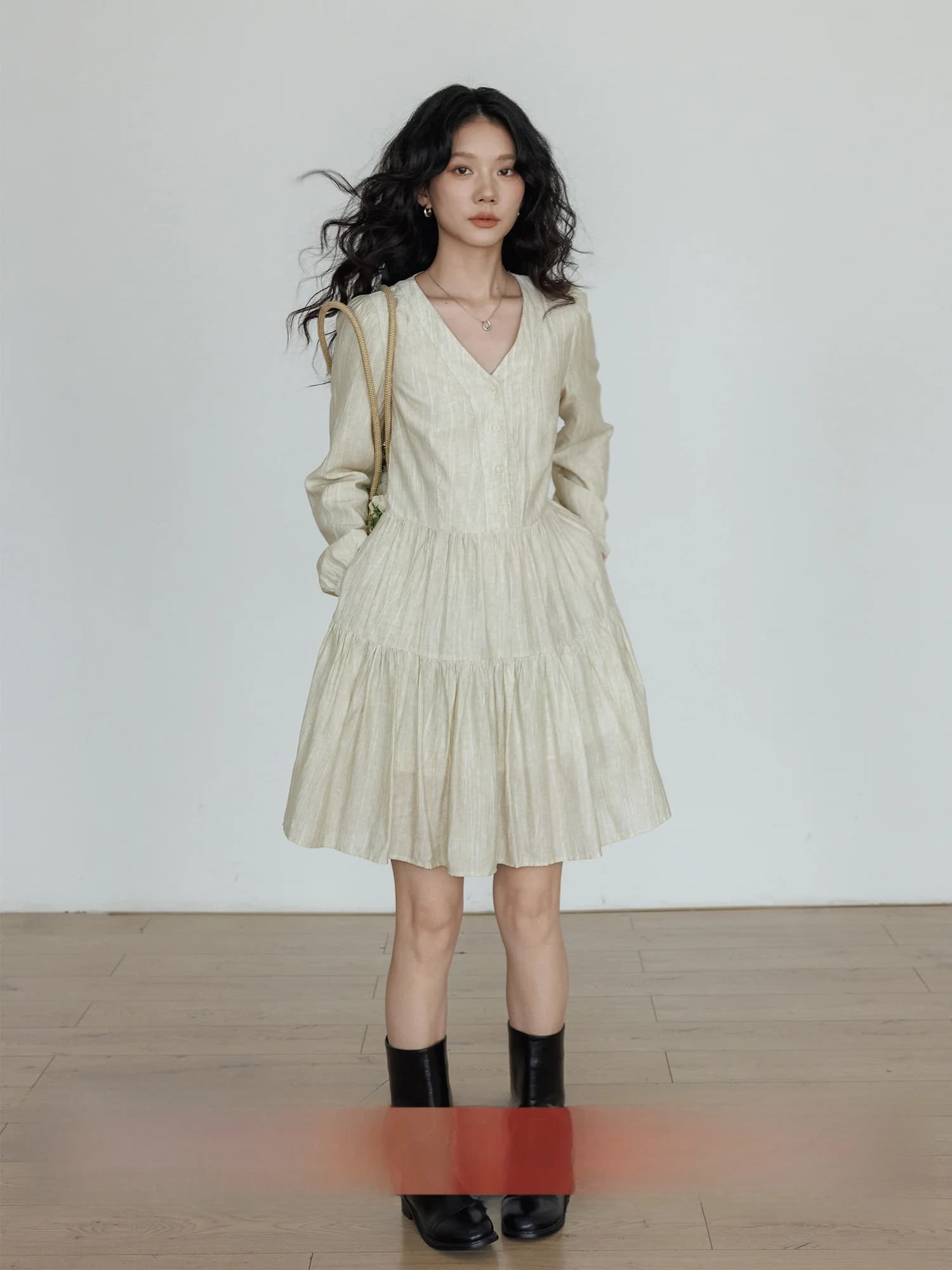 Vastand Autumn V-Neck Long Sleeve Pleated Design Women's Dress A-Line Skirt Casual Waist Shaping Glue Fiber Regular Slee...