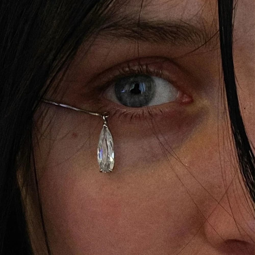 Delicati gioielli in cristallo d'argento per occhi, catena per il viso a goccia per le donne, gancio per l'orecchio in metallo bling, accessorio per il viso con strass, gioielli da spettacolo