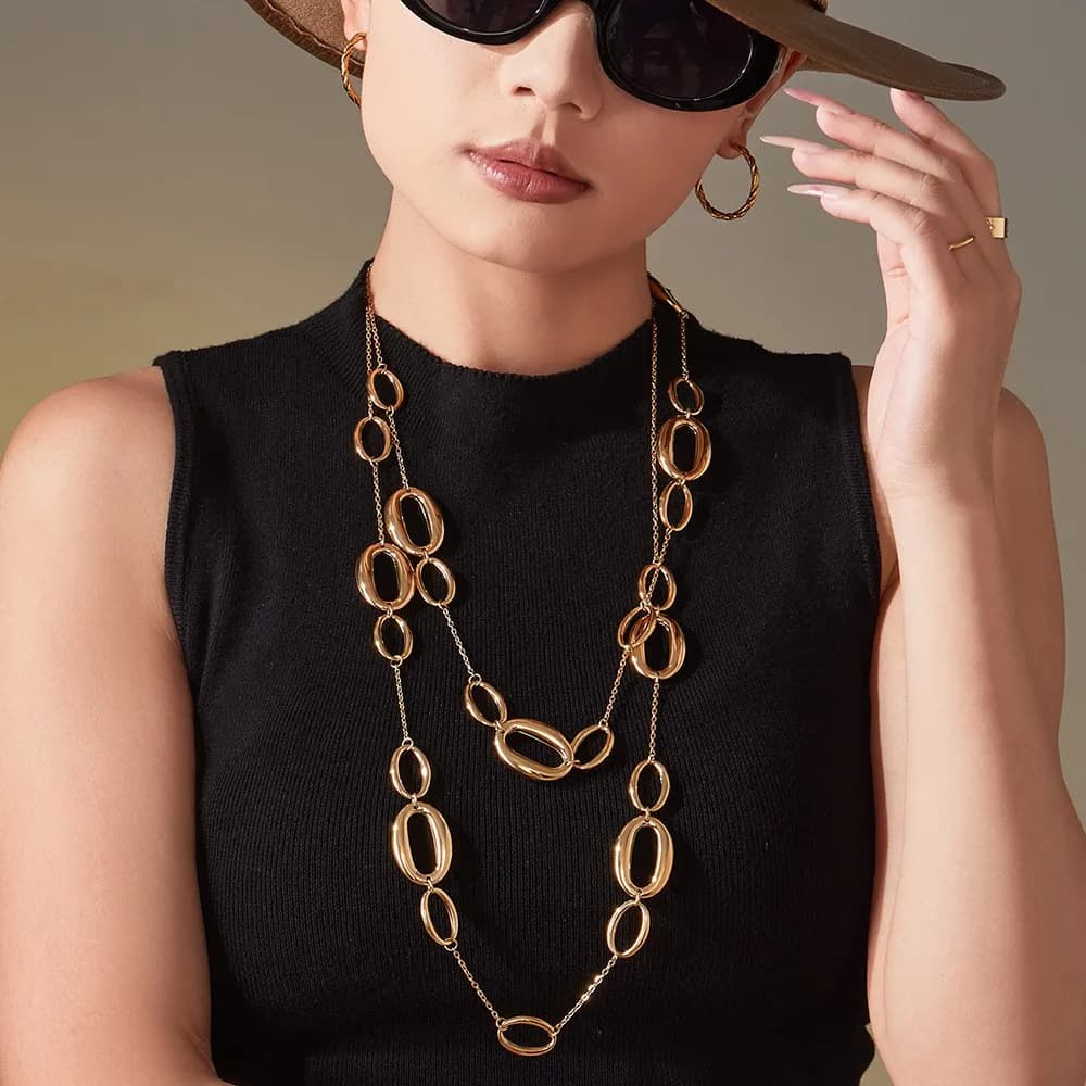 Collana a catena a maglie con anello ovale lucido in acciaio inossidabile placcato oro 18 carati Catene per maglioni impermeabili Collane lunghe per donna