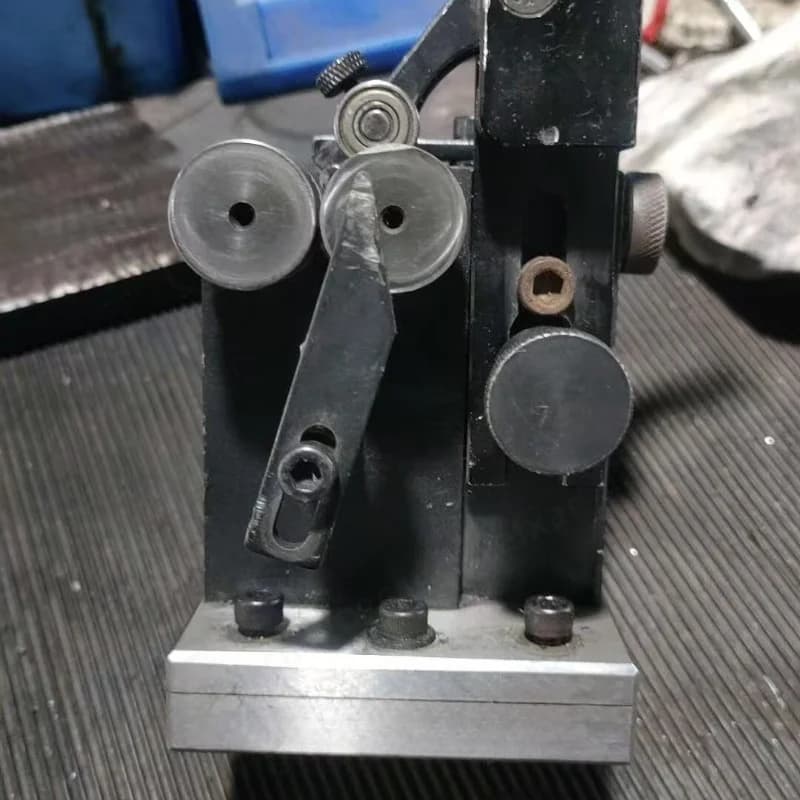 Grinder Punch Concentricity Measuring Instrument Mini Needle Fixture 0.005 Precision for CNC Grinding Machine