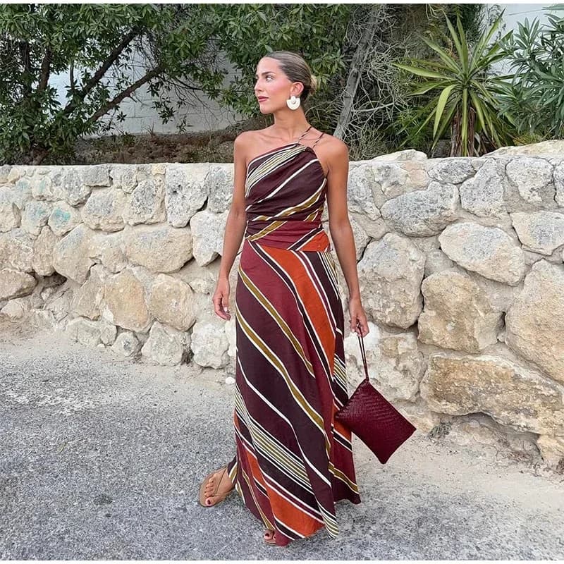 Abito lungo da donna a righe stampato, sexy, monospalla, senza maniche, con spalle scoperte, nuovo ed elegante, per le vacanze estive 2026
