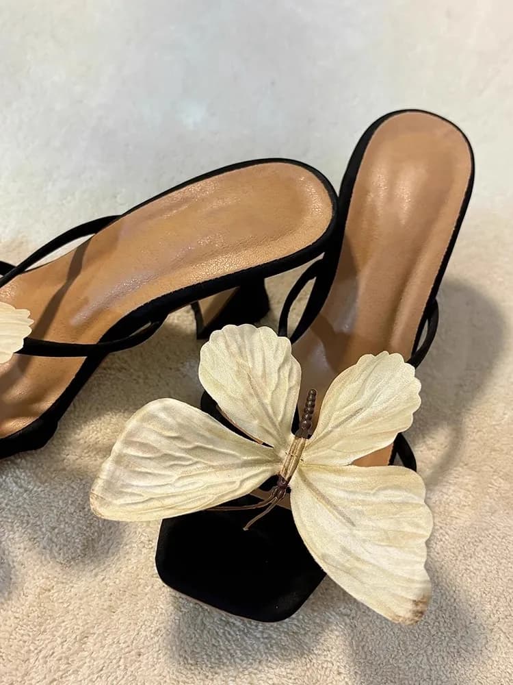 Thai Niche Design Butterfly Slippers One-Piece High Heels 2025 New Fairy Temperament Coarse Heel Sandals for Women