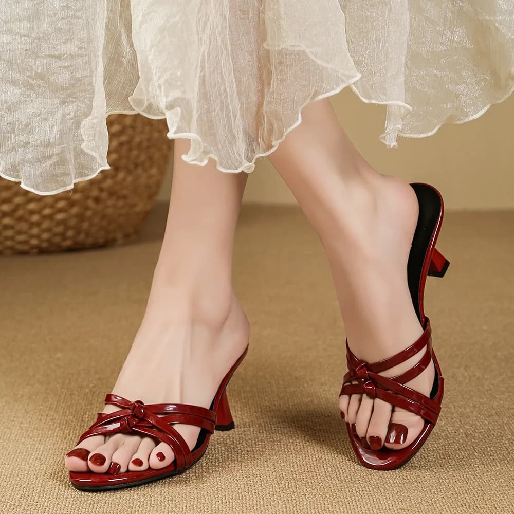 Fashionable Butterfly Knot High Heel Slippers Women's Summer 2026 New Style Sexy Large Size Flat Heel Sandals