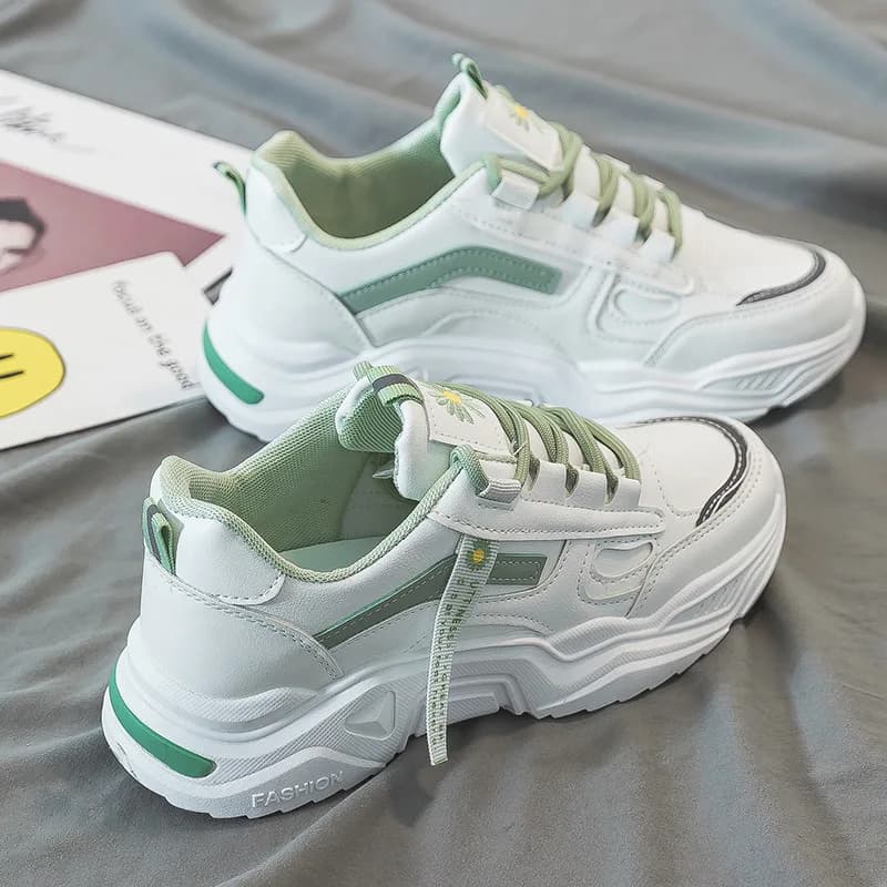 2025 Nuova primavera autunno Sneakers stringate Donna Breath Scarpe sportive leggere con fondo spesso Scarpe comode per il tempo libero