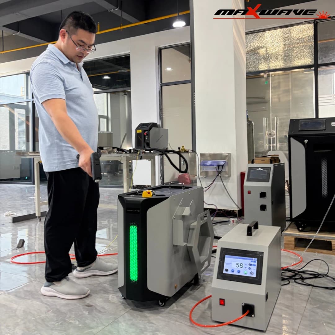 4 IN 1 Laser Welder 1500W/2000W/3000W 220V 380V Fiber Laser Welding Cleaning Cutting Machine Single Double Pendulum Raycus MAX