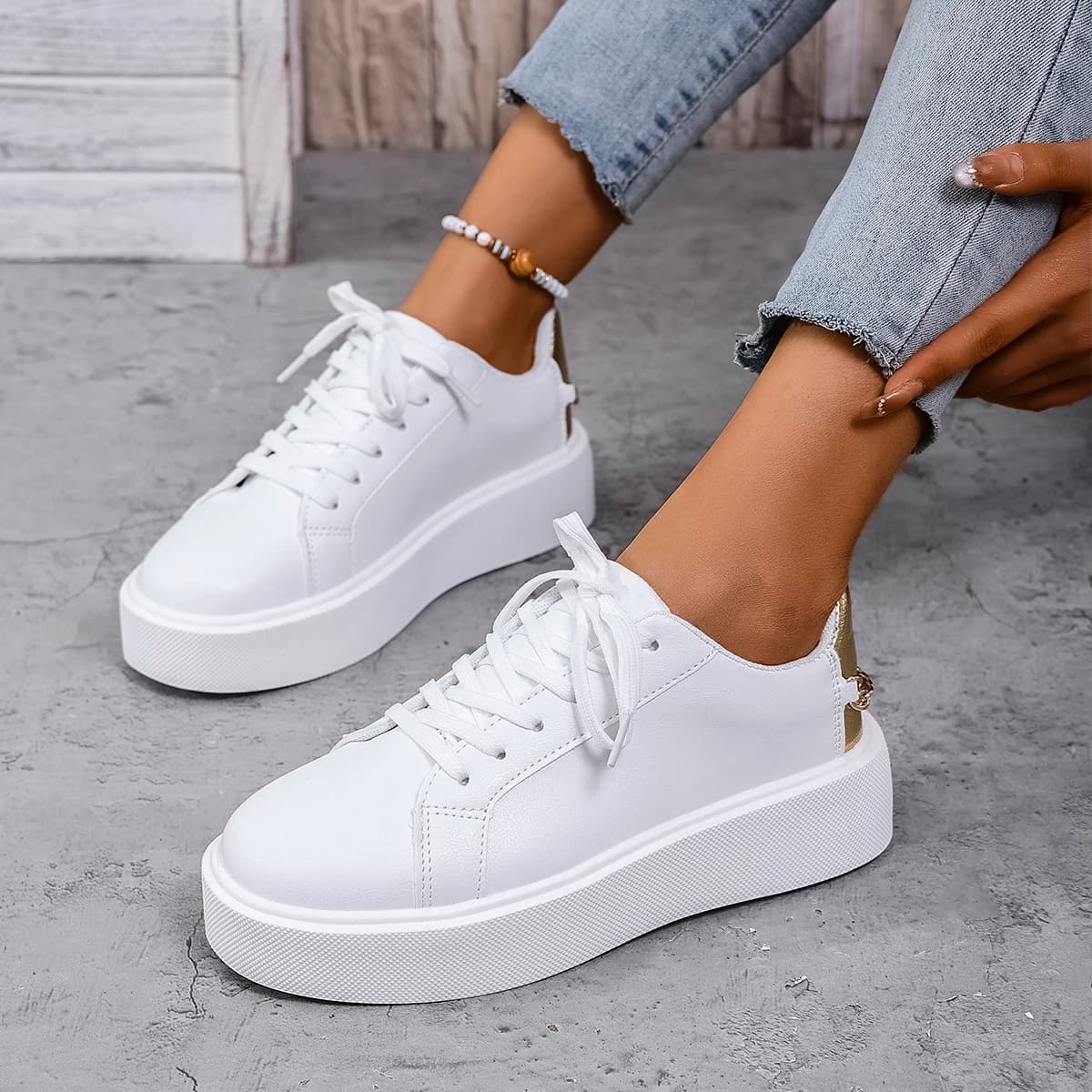 All Seasons Unisex Sneakers Women's Fashion Chain Platform Skate Shoes Black White Leather Sports Shoes Thick-Soled Casual Shoes