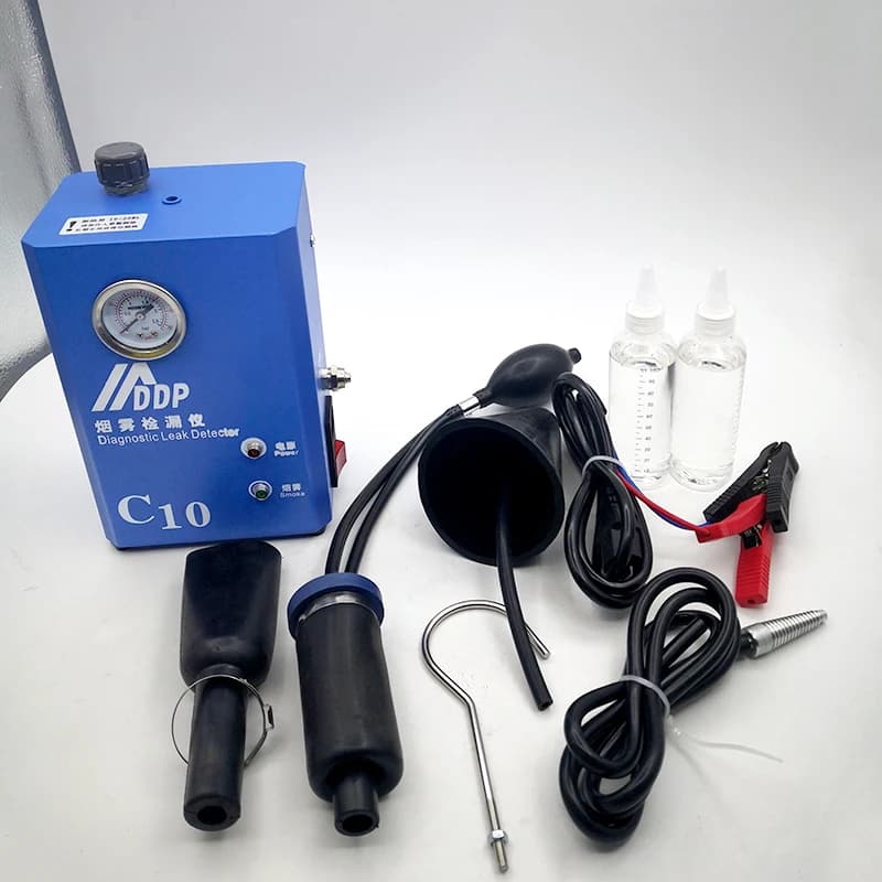 Rilevatore di perdite di fumo per motori di automobili Rilevatore di perdite diagnostici Analizzatore di motori di automobili per riparazioni e manutenzione