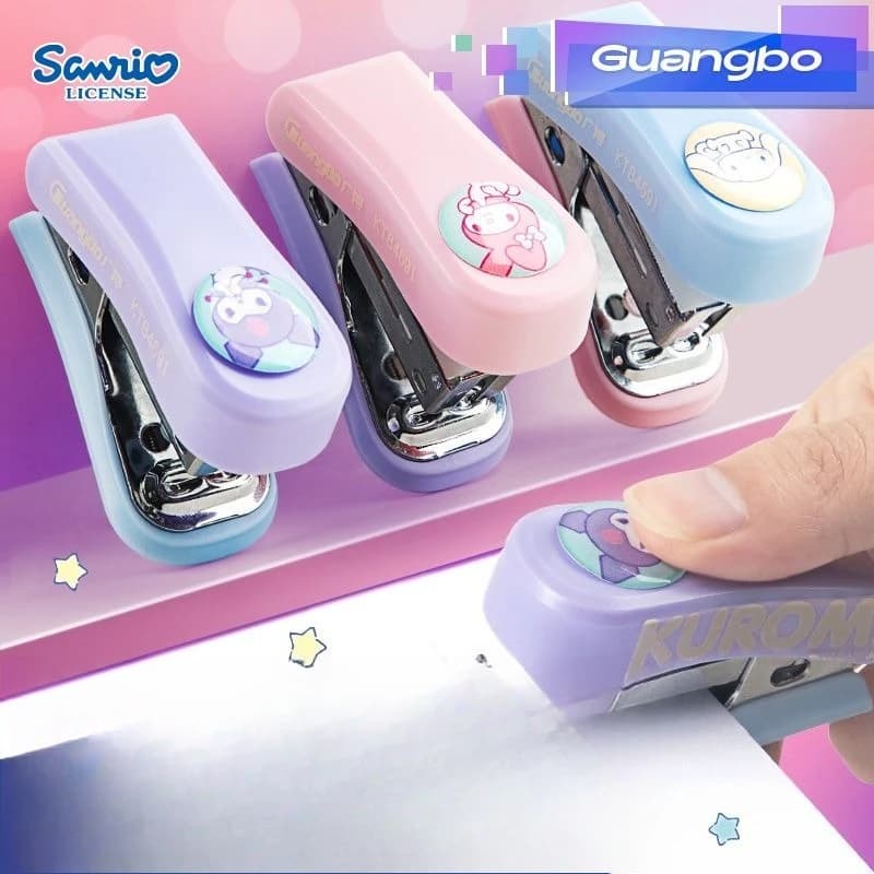Cucitrice Portatile Originale Anime Cartoon Kawaii Sanrio Kuromi Melody per Studenti, Mini Raccoglitore per Uso Domestico, Regalo per la Festa dei Bambini