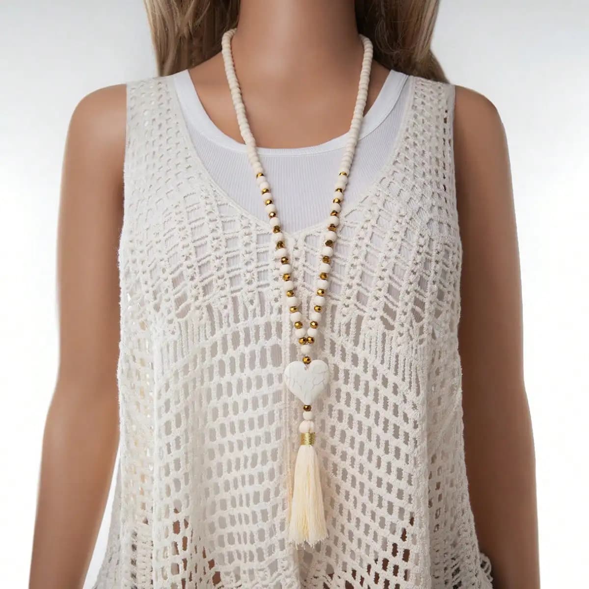 Long Y Bohemien Necklace with Heart Pendant and Women's Wood Beads, Casual Fashion Accessories