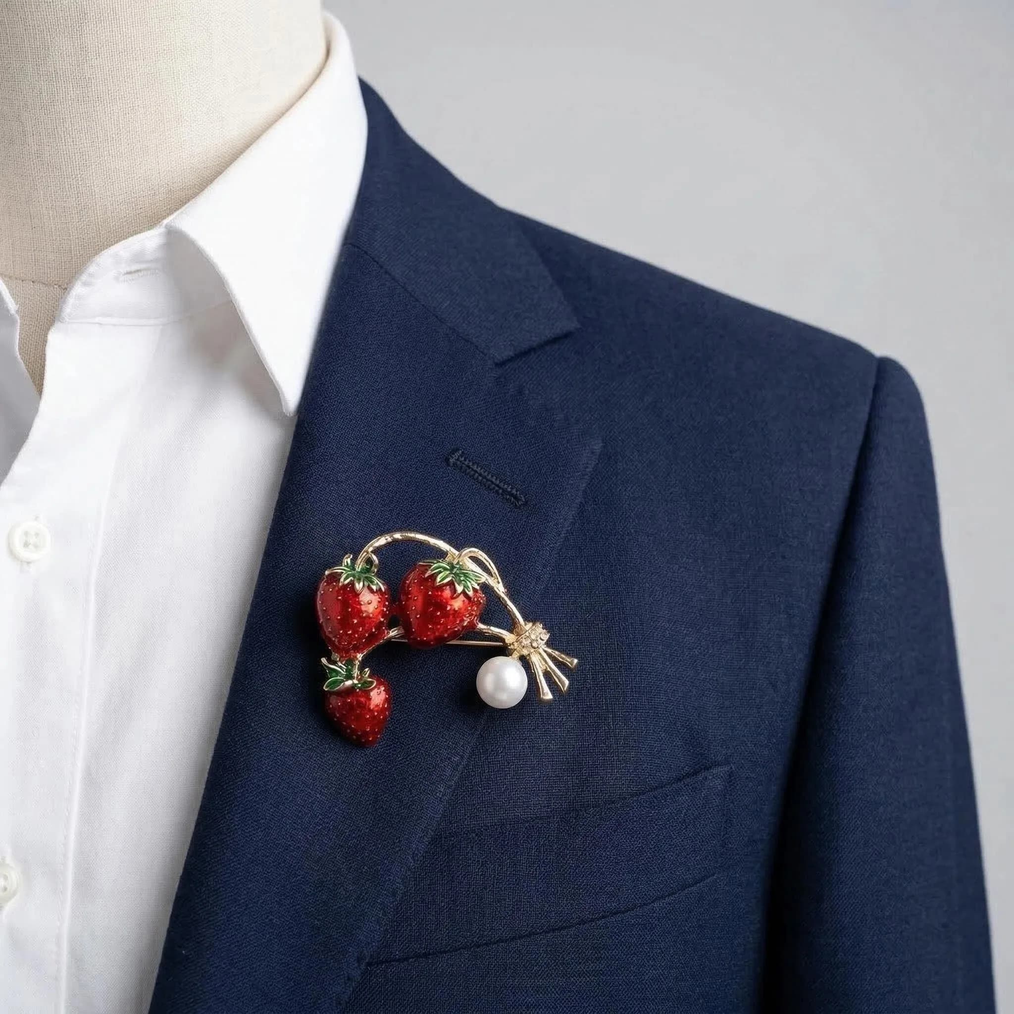 Spille e fermagli smaltati a forma di fragola, con design floreale e a tema frutta, per ragazza, fibbia per foulard in seta, accessorio fai da te per abbigliamento, cappelli e borse