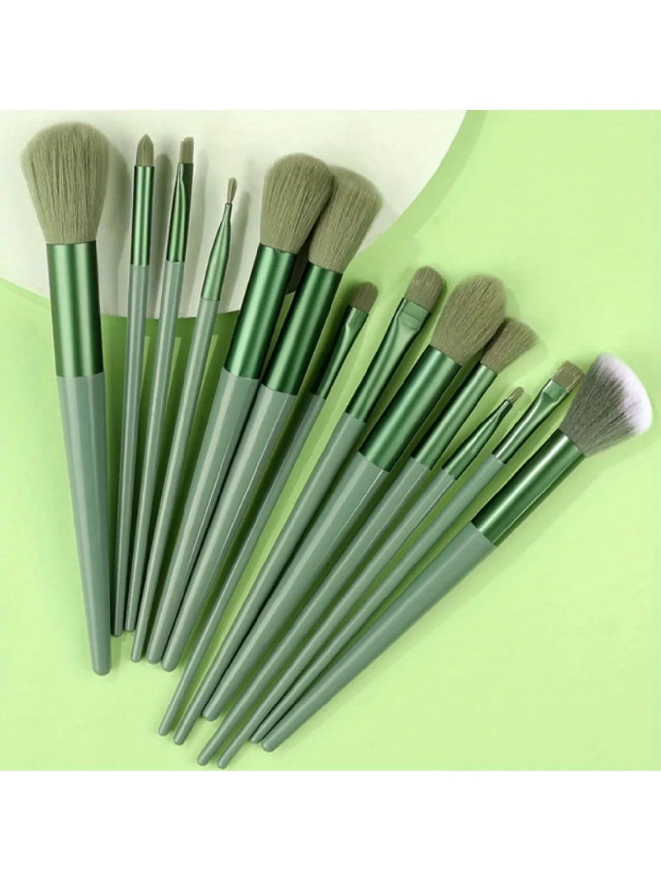 Set of 13 Soft and Soft Professional Makeup Brushes for Fondotinta, Blush, Cypria, Umbrella and Smoke - Beauty