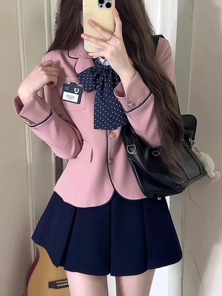 Completo JK Stile Universitario Coreano da Donna, Set Due Pezzi Primavera 2025: Giacca Corta, Camicetta e Gonna - Uniforme da Lavoro alla Moda