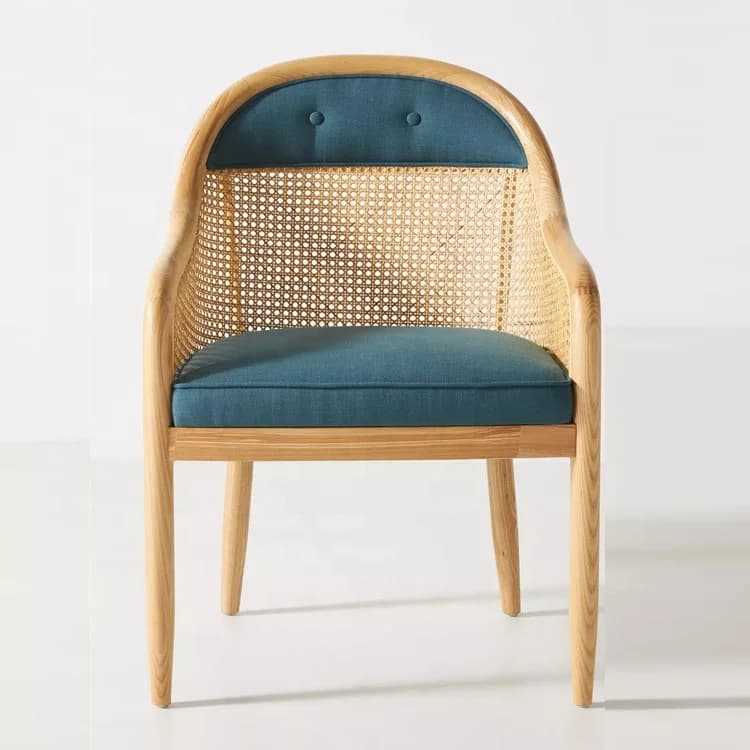 Modern furniture for dining room Dining chair for domestic use in solid wood with curved braided rattan backrest with cushion