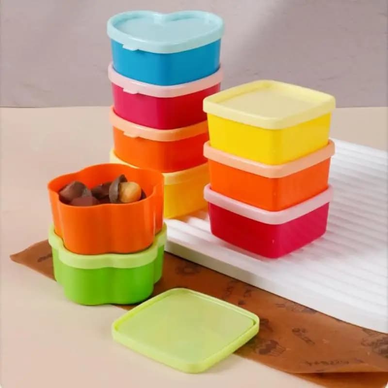 Set di 5 Mini Contenitori per Condimenti a Forma di Lunch Box, Bottiglie Portatili in Plastica a Forma di Fiore e Cuore, Contenitori Quadrati per Ketchup e Salse