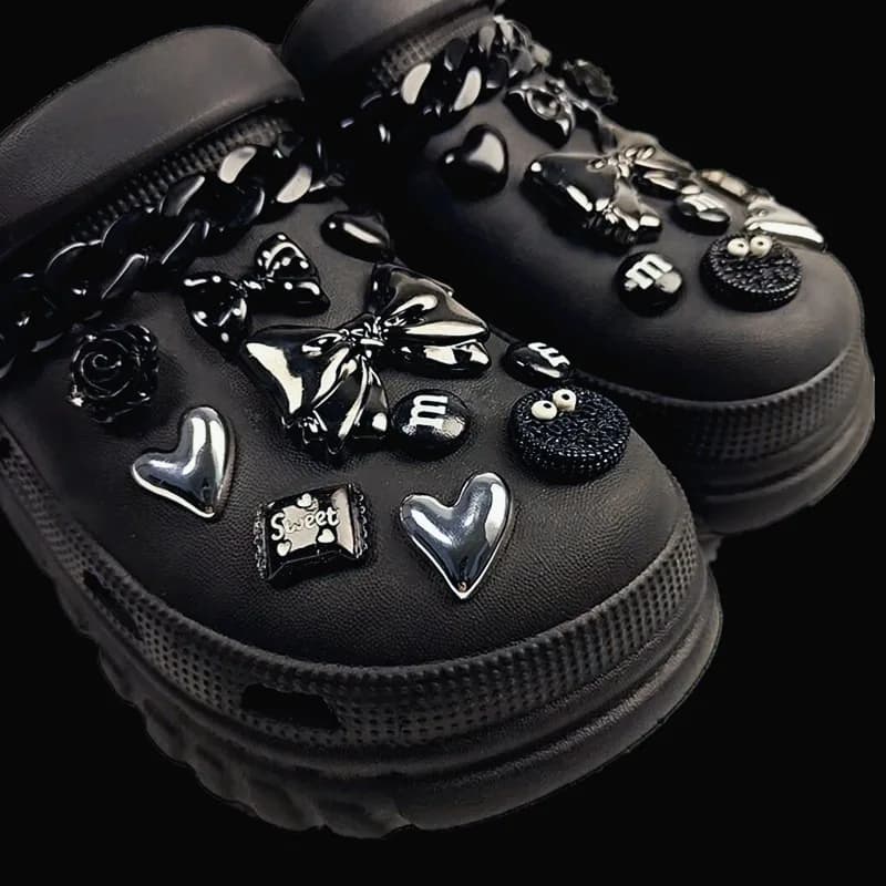20pcs Detachable Diamond-Encrusted Electroplated Bow Heart Shoe Accessories, Suitable For Clogs, Beach Shoes And Sandals