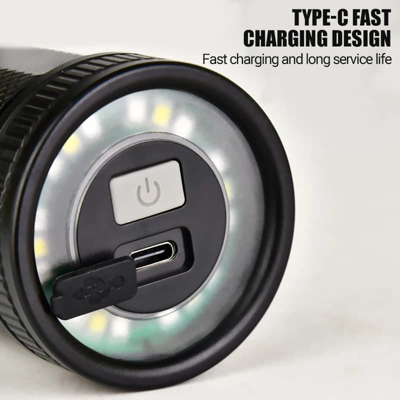 Torcia LED C5 Strong Light P50 con 9 Modalità di Illuminazione, Ricaricabile USB, Zoom Portatile, Lampada per Campeggio e Emergenze
