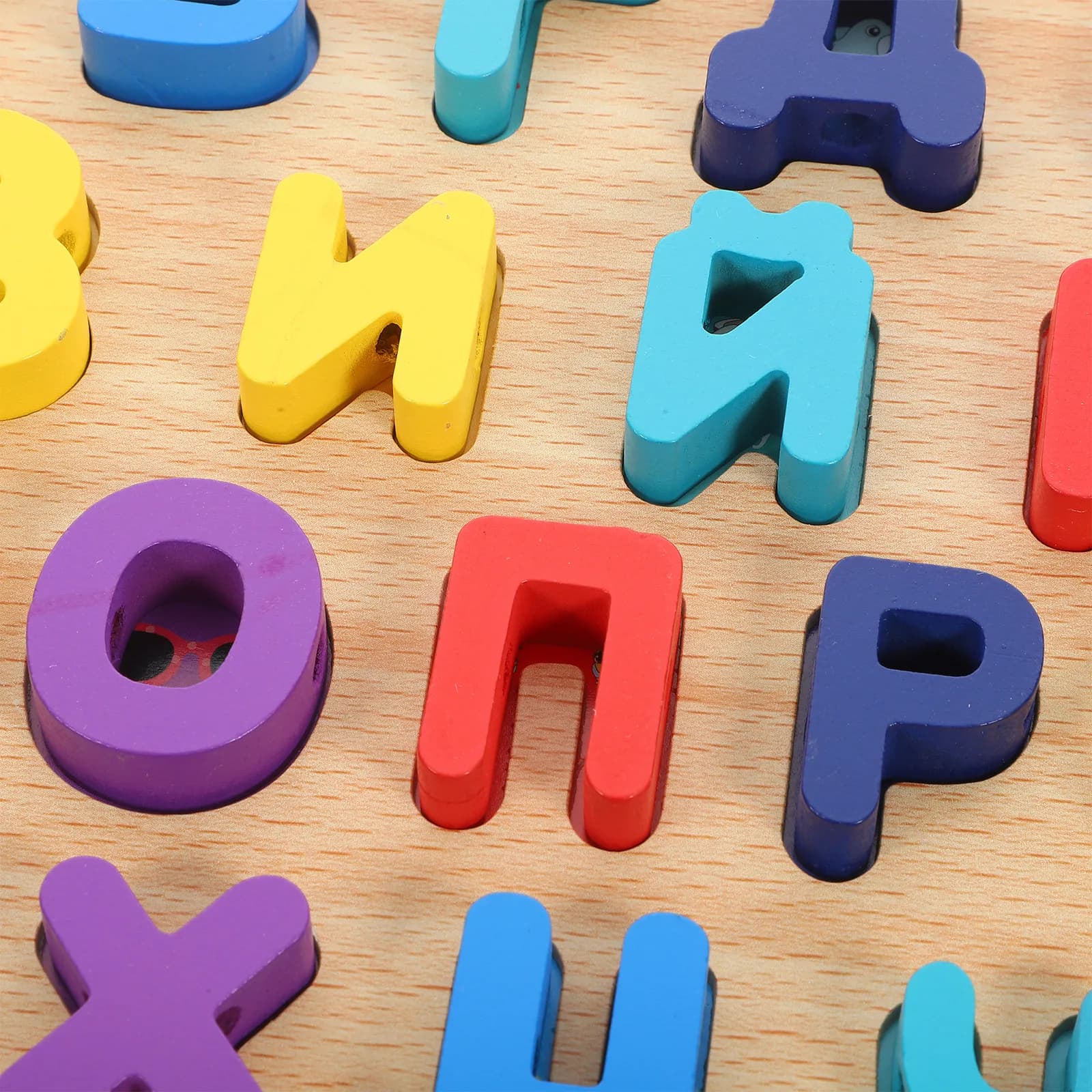 Set Educativo con Puzzle in Legno dell'Alfabeto Russo, Tavola di Apprendimento con Perline da Infilare, Sviluppo Prescolare, Coordinazione Occhio-Mano Sensoriale