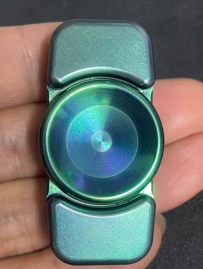 Giocattolo di decompressione fidget spinner Wu saggio salvia EDC UQH usato