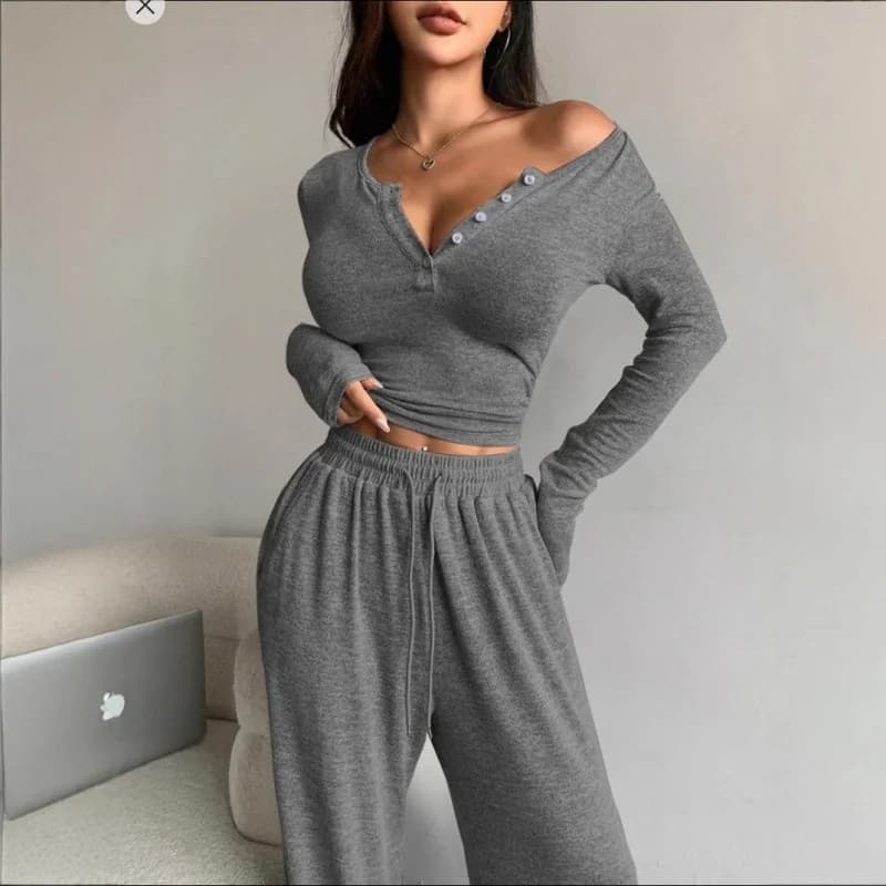 Nuova Collezione Autunnale di Abbigliamento Femminile: Set Base con Scollo a V, Cintura e Maglietta Aderente, Comodo e Traspirante