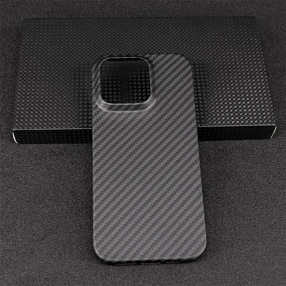 Custodia per telefono in vera fibra di carbonio per iPhone 16 Pro Max Custodia rigida ultra sottile anticaduta in fibra di carbonio 16 Plus