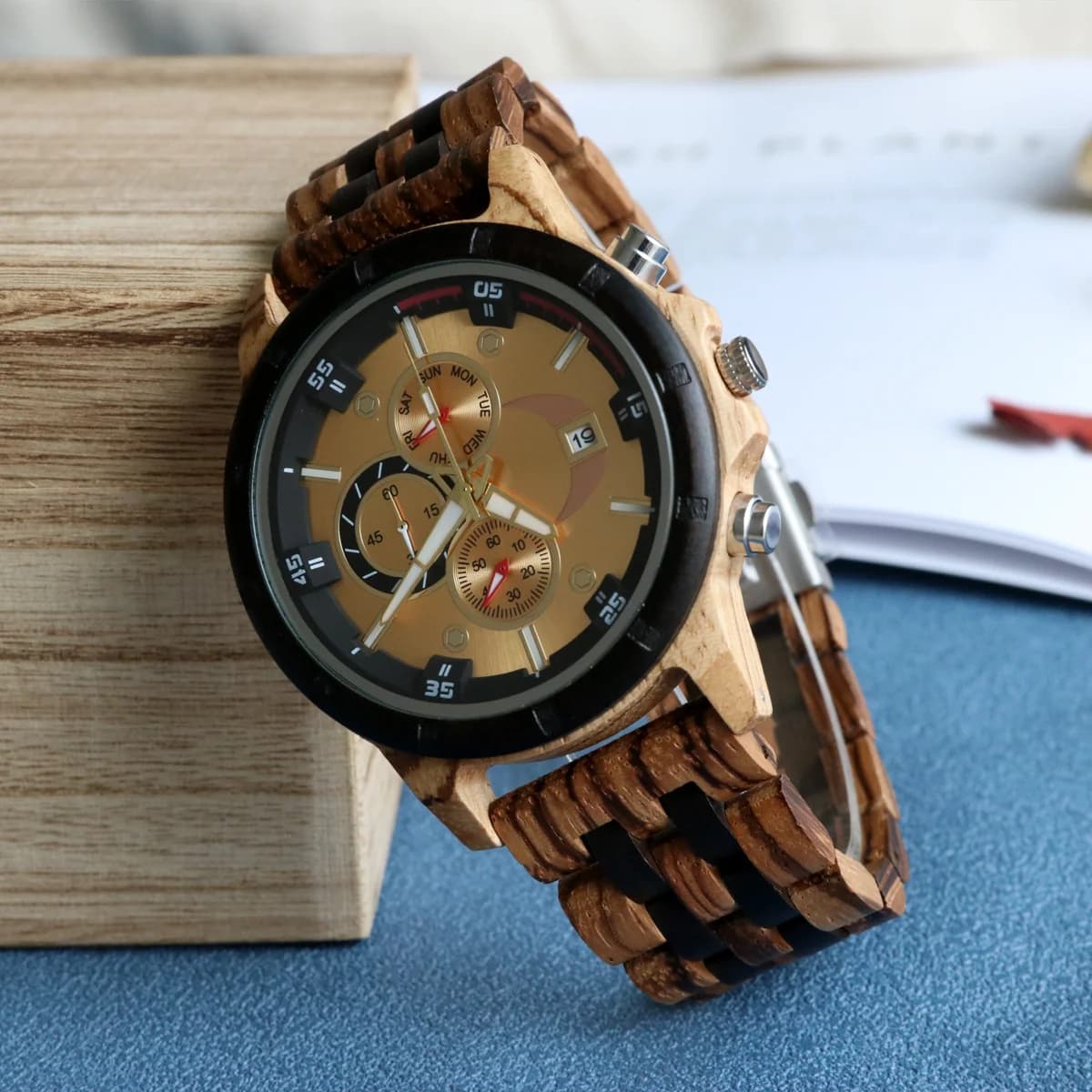Orologi da polso in legno da uomo Orologi da polso al quarzo multifunzione alla moda con quadrante dorato Regali personalizzati per l'anniversario degli uomini personalizzati