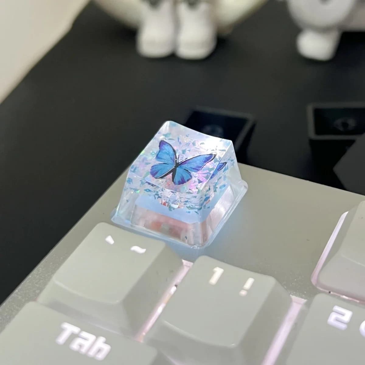 1Pcs Translucent Butterfly Keycaps Cross Axis Mechanical Keyboard Keycaps With Accessories R251 Personalized gifts