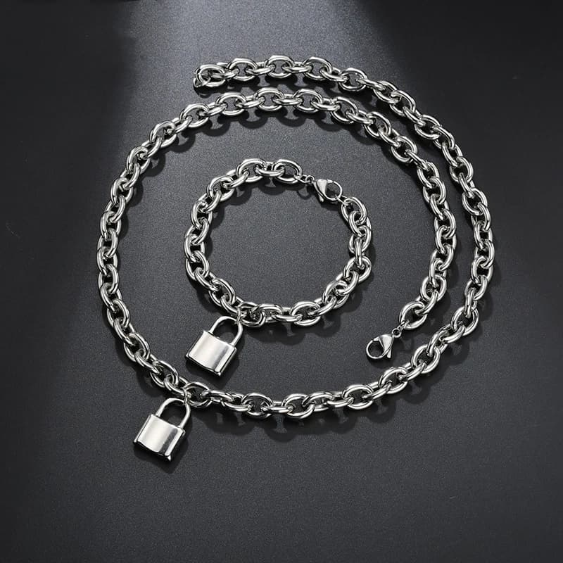 Bracciale con lucchetto Bracciale a catena O in acciaio inossidabile da donna a portata di mano Bracciale con ciondoli alla moda Regali Hip Hop per accessori maschili all'ingrosso