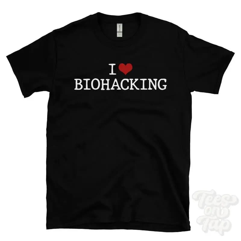 T-SHIRT I LOVE BIOHACKING cuore miglioramento umano biotecnologia hacker genetico
