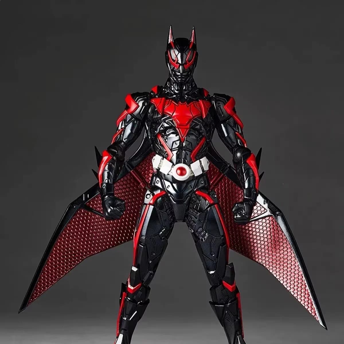 Disponibile Kaiyodo Revoltech Yamaguchi Batman Beyond The Future Action Figure Anime Statuetta Modellino Snodabile Giocattolo