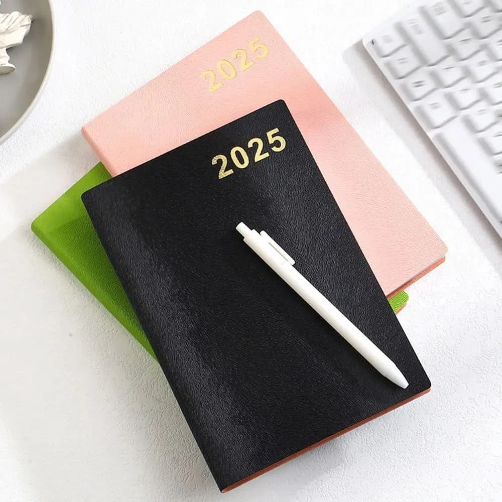 Inglese 2025 Pianificatore Blocco note Lista delle cose da fare 12 mesi A5 Agenda Notebook Prendendo appunti Diario Blocco note Blocco note 365 giorni