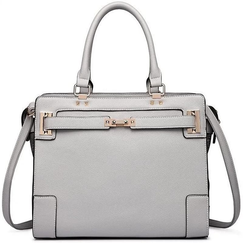 Nuova borsa da trasporto per animali domestici in pelle PU di lusso borsa traspirante per cuccioli di gatto borsa monospalla per cani di moda borsa da viaggio portatile per animali domestici